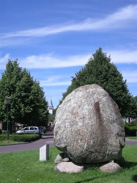 Oudemirdum: Oudemirdum steen 02
